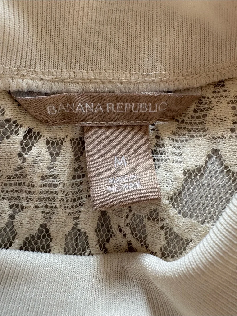 Banana Republic Cream Lace Long-Sleeve Blouse